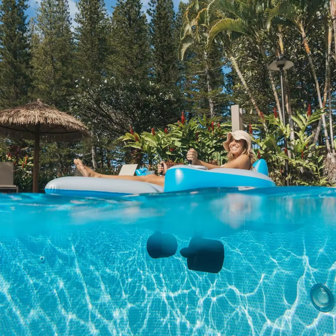 Bóia Motorizada Recarregável com Porta-Copos